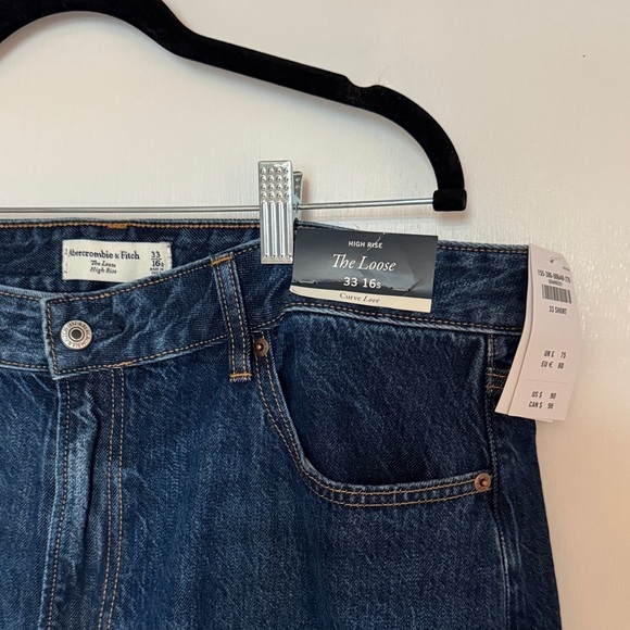 Abercrombie and Fitch- jeans- the loose high rise- size 33/16s - Picture 2 of 6